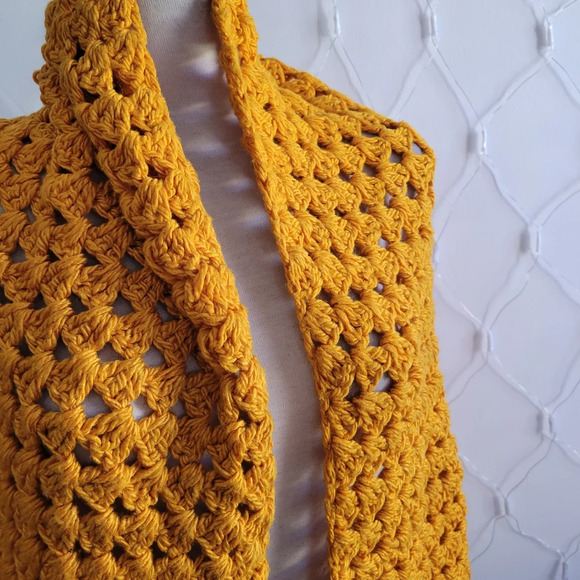 Vintage Triangle Shawl • Gold Knit •  Crocheted Wrap • One Size Fits Most - Picture 2 of 5